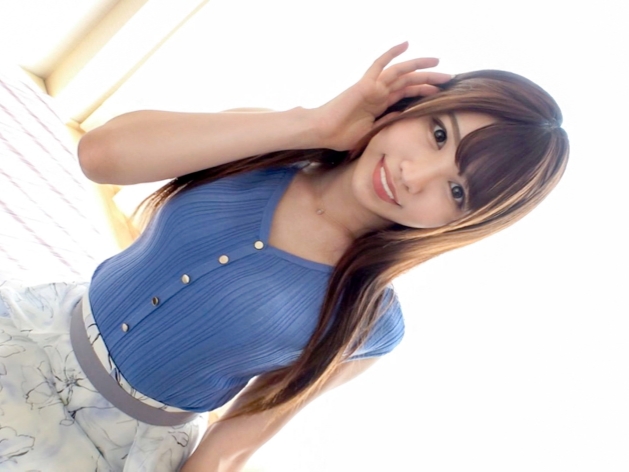 【美乳】スレンダーで美人な淫乱ムスメがエロすぎる！キレイなカラダをビンビンの男根で突かれ乱れ感じる！