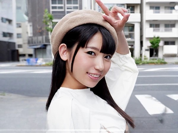 【清楚系ドスケベ女子の素顔】『もっと奥まで…♡』見た目は清純派なのに、軽いピストンでも即イキする敏感ボディ！ハメ撮りで本性むき出し、エッチな言葉と甘い喘ぎ声が止まらない！ギャップが最高すぎる…！