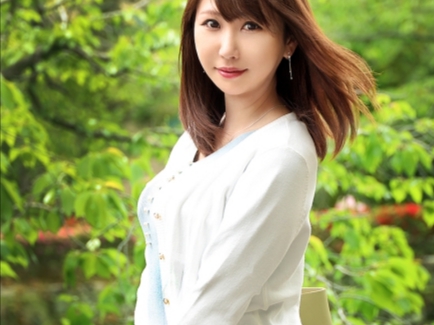 【人妻の禁断プレイ】旦那じゃ物足りない！欲求不満な人妻が不倫相手に激しく求め、他人棒でイキ乱れる！快感に溺れる人妻の痴態！