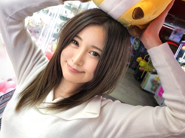 【寝起きエッチ流出】23歳素人娘がまさかのハメ撮りデビュー!朝から生チ○ポ挿入で、うつろな目で感じまくり!何度もイっちゃう敏感ボディに、思わず中出ししちゃう激ヤバ映像!