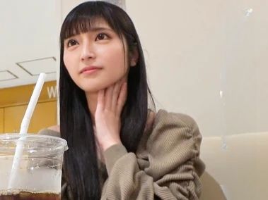 【初撮りAV】清楚でスタイル抜群の素人美少女がカメラの前で大胆解禁！細身のウエストを掴まれ、パイパンおま○こを晒し、生チ○ポ挿入で感じまくる♥初体験の快感に悶える姿がエロすぎる！