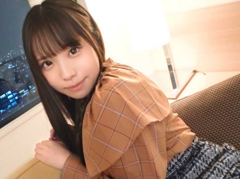 【清純そうなのに超エロい！】『ダメ…声出ちゃう…』かわいすぎる美女がおまんこ責められ、スケベな顔と喘ぎ声で大興奮！清純派なのに感じまくる姿がたまらない！ｗ