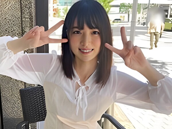 【素人ナンパ】美白肌の22歳お姉さん、恥じらいながらも手マンで敏感に反応！騎乗位で激しく突かれ、ぷるぷるおっぱいが揺れる！初々しい喘ぎ声がたまらない♡