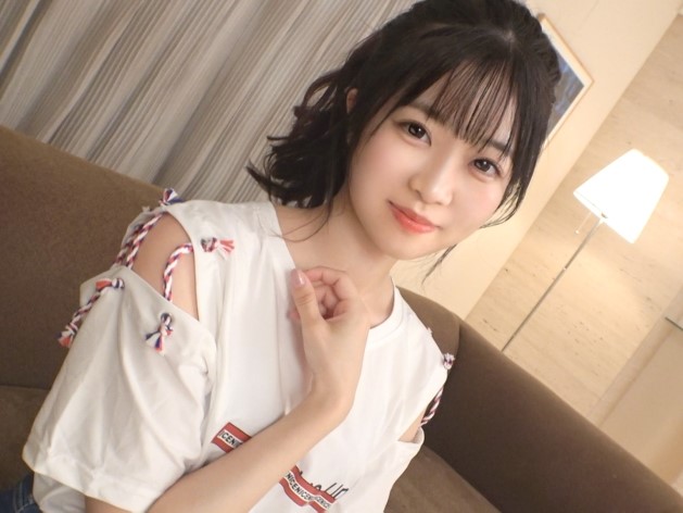 【美ボディインストラクター】ジムで鍛えた完璧ボディをハメ撮り！小動物系美少女の細身ボディにチ○ポが突き刺さる…♡汗と喘ぎ声が絡み合うエロすぎるトレーニング！