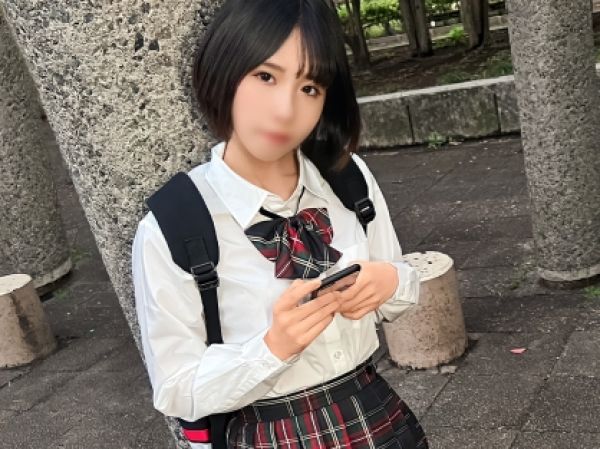 【家出JK】「おじさん、気持ちいい…」制服少女を自宅に連れ込み、生マンGET！膣奥まで突きまくるオジさんのピストンで仰け反り痙攣！快楽に溺れ、絶頂迎える制服少女の堕ちた姿♡