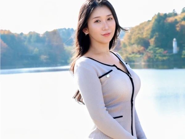【熟女の不倫事情】『奥さん、そんなに欲求不満なの？』38歳むっちり熟女が巨根にメロメロ！デカチンピストンで熟れボディを激しく揺らし、他人棒で禁断の快楽に溺れる！