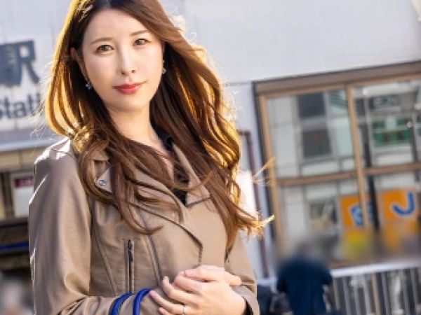 【高身長美熟女の不倫告白】♡年下旦那を尻に敷く36歳妻の隠れM気質が爆発！スレンダーな身体を震わせ、激イキする背徳のセックス…♡