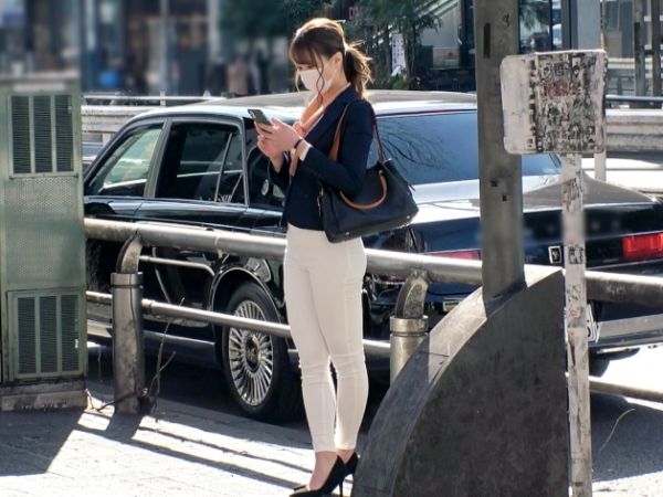 【パンストOLの淫らな本性】「奥まで…イッちゃう…！」24歳スレンダー美脚のOLが、仕事終わりに本能むき出しで連続絶頂！パンスト破いて、スレンダーボディを激しく揺らしながら、快感に溺れる姿は必見！仕事とエロのギャップがたまらない！♡